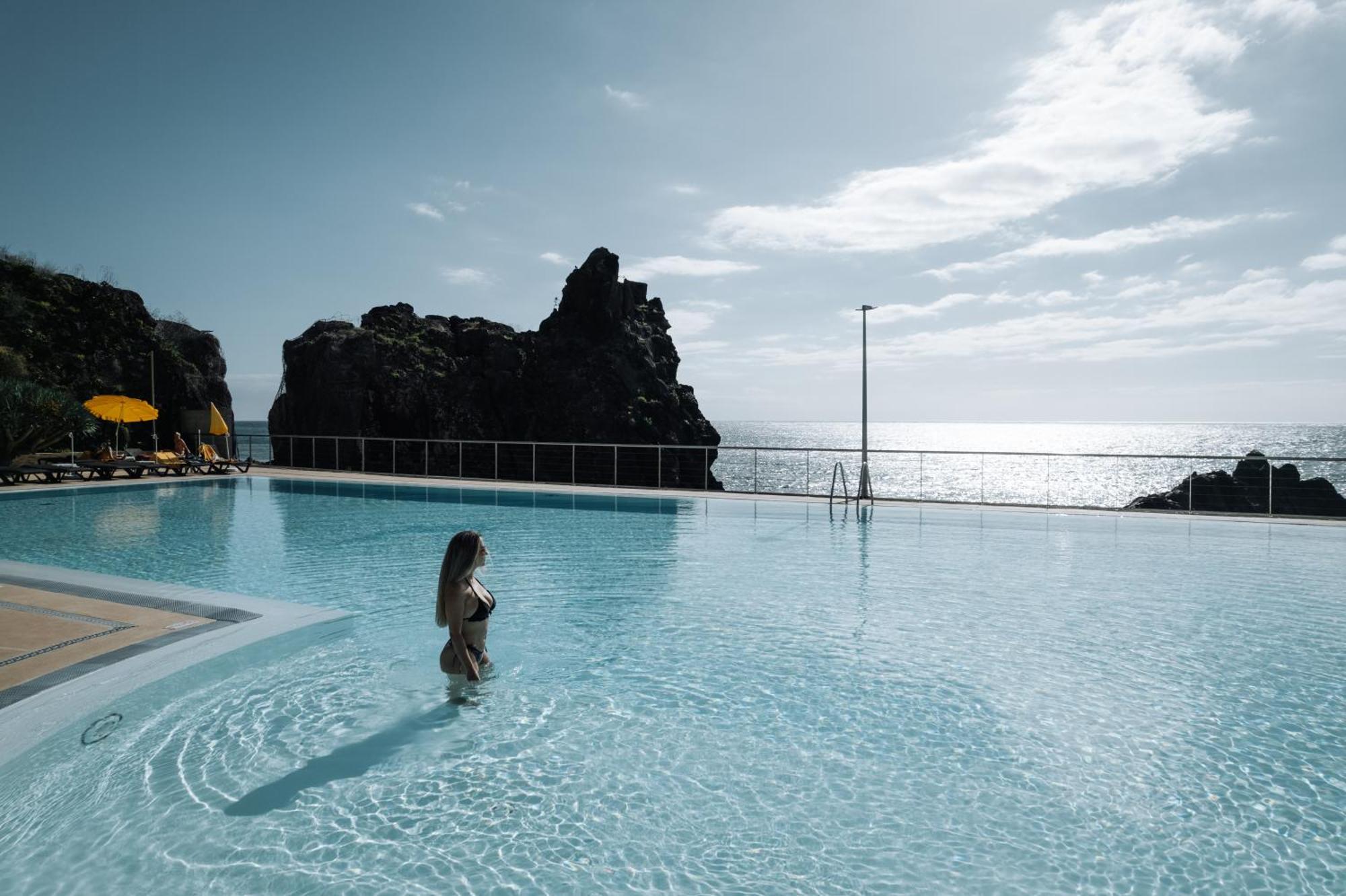Hotel Orca Praia Funchal  Kültér fotó